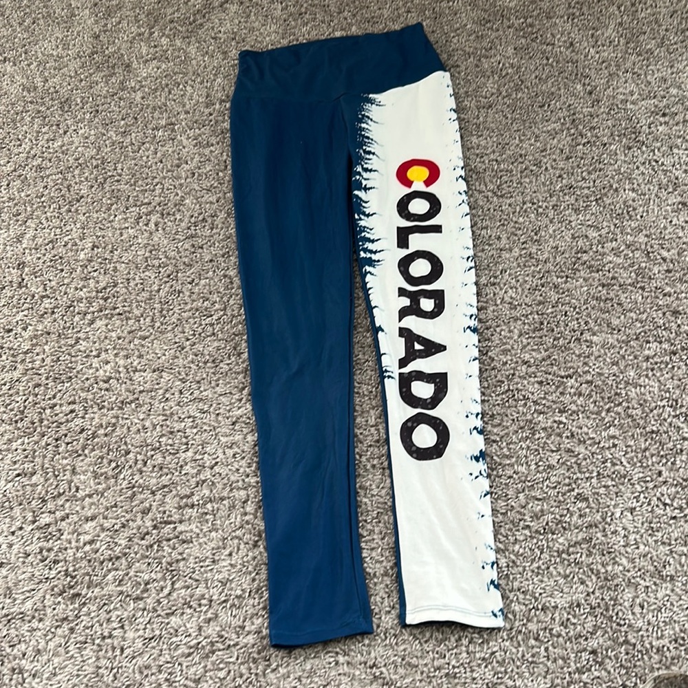 Robin Ruth size small Colorado leggings super soft stretchy‎